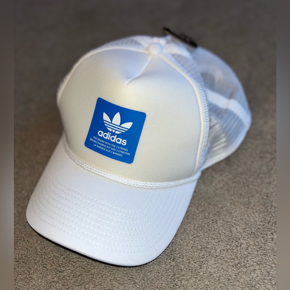 NWT Adidas White & Blue Mesh Trucker Hat